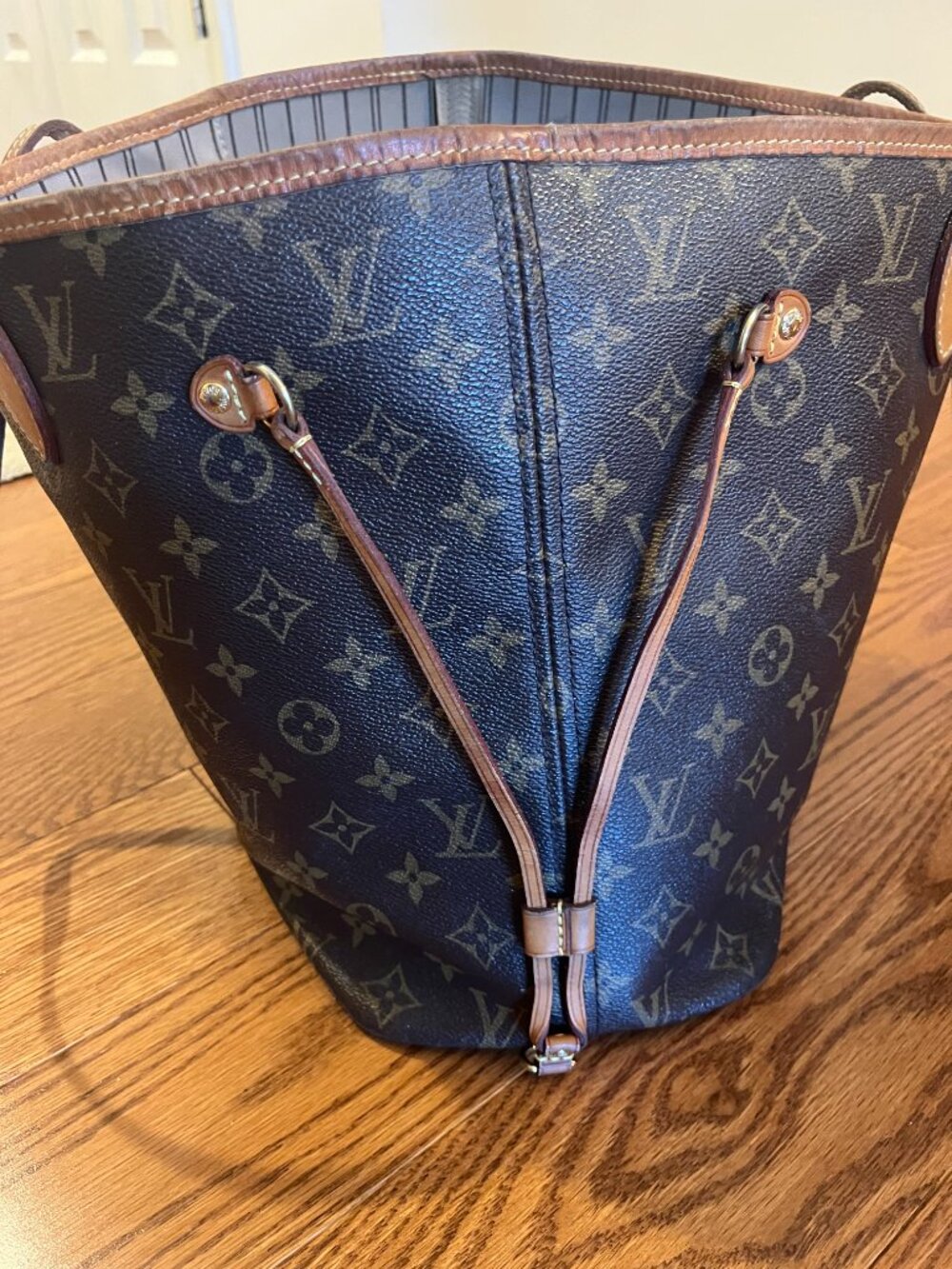 Louis Vuitton Neverful - Picture 3 of 6